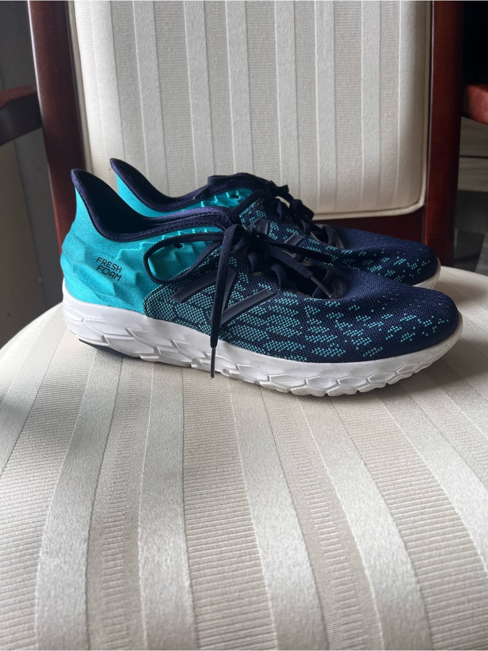 New Balance Navy and Teal Fresh Foam Running Shoes 10.5